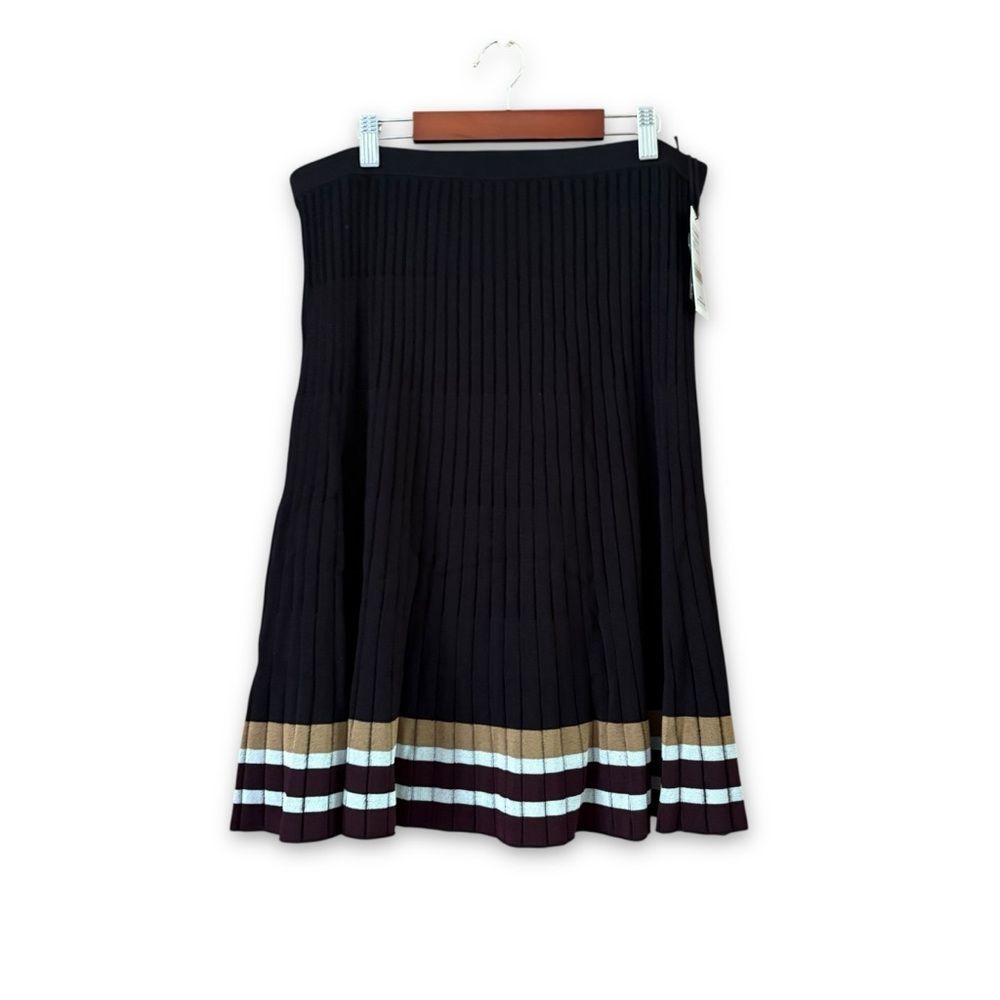 Worth New York Ribbed Knee Length Skirt Black Camel White NWT Size Medium